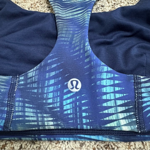 Lululemon Wunder Train Bra C/D Cup—2 - Picture 7 of 9